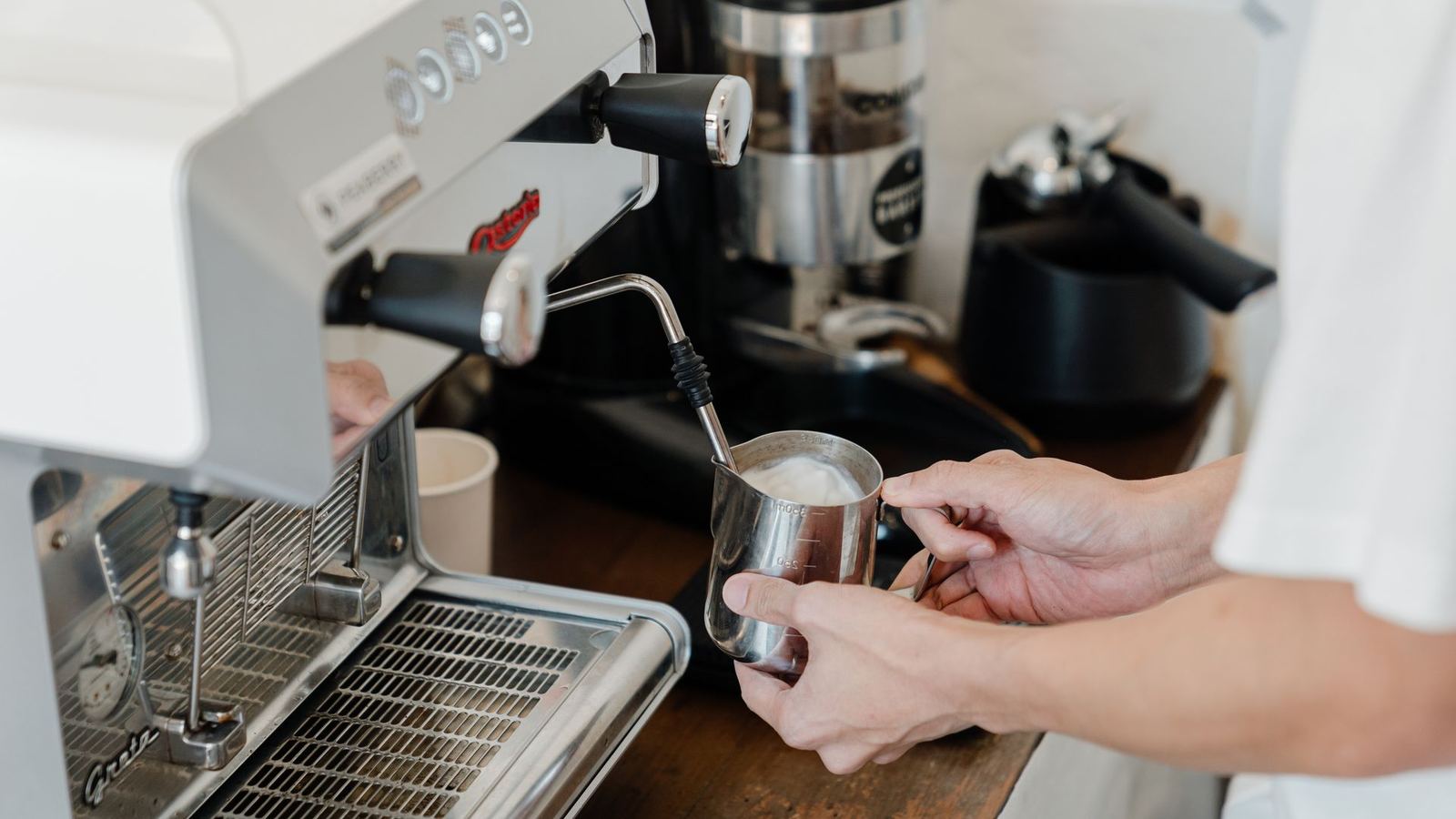 Milk Steaming and Beginner Latte Art